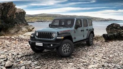 Nouă Jeep Wrangler Unlimited Sahara 272 CP (200 kW) 2025 Gri SUV