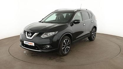 Käytetty Nissan X-Trail Acenta 163 HP (119 kW) 2017 Musta Katumaasturi