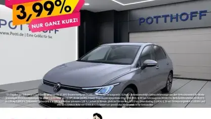 Gebraucht VW Golf VIII Move 110 PS (80 kW) 2024 Mondsteingrau Limousine