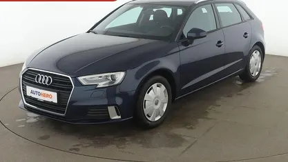 Gebraucht Audi A3 Sport 116 PS (85 kW) 2017 Blau Limousine