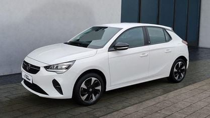 Używany Opel Corsa-e Edition 100 kW (136 KM) 2021 Biały Hatchback