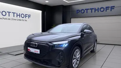 Gebraucht Audi Q4 e-tron S-Line 125 kW (170 PS) 2022 Schwarz SUV