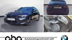 Saphirschwarz metallic Gebraucht 2024 BMW 330 M Sport Kombi | 40.630 € (Superpreis)