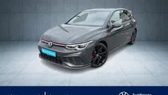 Grau Gebraucht 2022 VW Golf VIII GTI Clubsport Limousine | 32.805 € (Guter Preis)