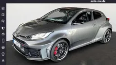 Silber Gebraucht 2024 Toyota Yaris Kleinwagen | 47.590 € (Fairer Preis)