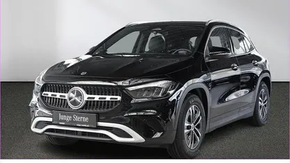 Gebraucht Mercedes GLA200 163 PS (119 kW) 2024 Schwarz SUV