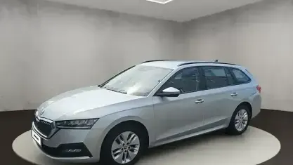 Gebraucht Skoda Octavia Ambition 150 PS (110 kW) 2022 Brilliantsilber metallic Kombi