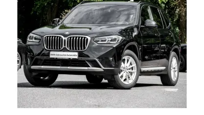 Gebraucht BMW X3 Sport Line 245 PS (180 kW) 2023 Black sapphire SUV