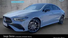 Manufaktur lack manufaktur alp Gebraucht 2025 Mercedes CLA200 AMG line Coupé | 48.650 €