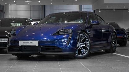 Usata Porsche Taycan 350 kW (476 CV) 2023 Blu Berlina