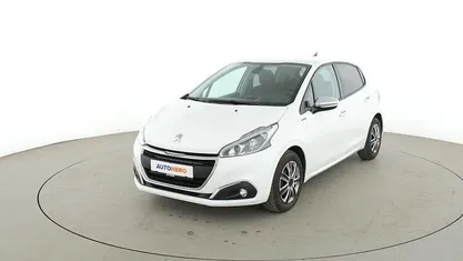 Gebraucht Peugeot 208 Signature Sky 2019 Weiß Kleinwagen