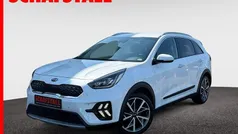 Weiss ((swp) snow white pearl) Gebraucht 2021 Kia Niro Spirit SUV | 17.979 € (Guter Preis)