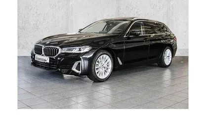 Gebraucht BMW 540 Luxury Line 333 PS (244 kW) 2023 Schwarz Kombi