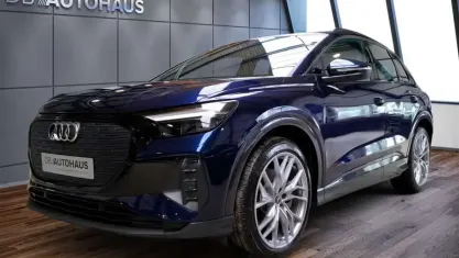 Używany Audi Q4 e-tron Advanced Plus 210 kW (286 KM) 2024 Niebieski SUV