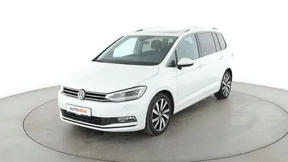 Weiß Gebraucht 2017 VW Touran Highline Van / Kleinbus | 23.790 € (Fairer Preis)