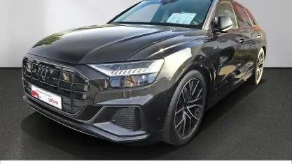 Gebraucht Audi Q8 S-Line 286 PS (210 kW) 2023 Mythosschwarz metallic SUV