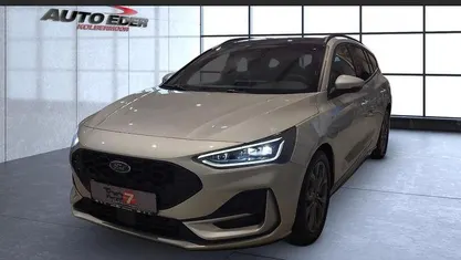 Silber Gebraucht 2023 Ford Focus ST-Line Kombi | 23.900 € (Fairer Preis)
