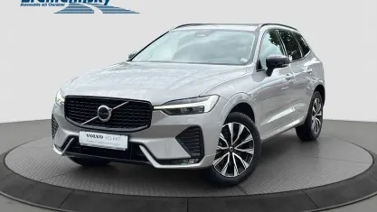 Gebraucht Volvo XC60 Plus 197 PS (144 kW) 2023 Silber SUV