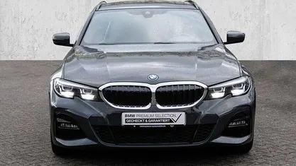 Gebraucht BMW 320e M Sport 204 PS (150 kW) 2022 Grau Kombi