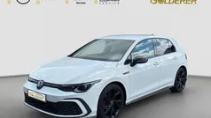 Weiss Gebraucht 2022 VW Golf VIII GTI Limousine | 31.830 € (Fairer Preis)