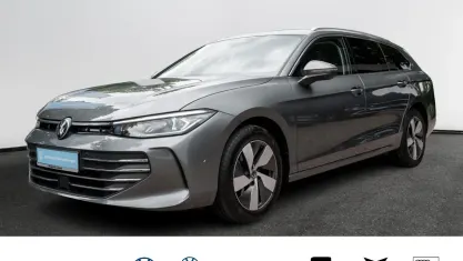 Gebraucht VW Passat Business 150 PS (110 kW) 2025 Grau Kombi