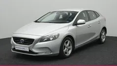 Silber Gebraucht 2012 Volvo V40 Kinetic Kombi | 4.950 € (Guter Preis)