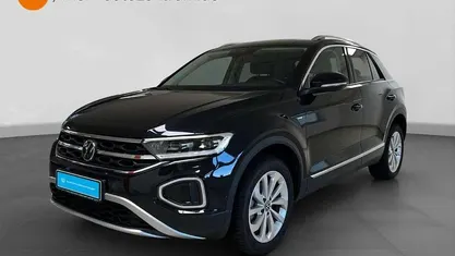 Deep black Gebraucht 2024 VW T-Roc Style SUV | 28.970 € (Fairer Preis)