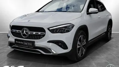 Gebraucht Mercedes GLA180 Progressive 136 PS (100 kW) 2024 Unilack polarweiß SUV