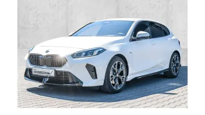 Gebraucht BMW 120 M Sport 156 PS (114 kW) 2025 Alpinweiss iii Kleinwagen
