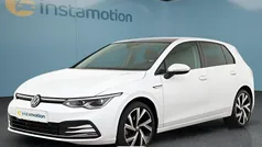Weiß Gebraucht 2022 VW Golf VIII Kleinwagen | 28.549 € (Fairer Preis)
