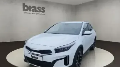 Neu Kia Ceed 150 PS (110 kW) 2026 Carraraweiss Kleinwagen