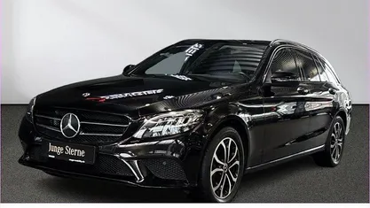 Schwarz Gebraucht 2020 Mercedes C200 Avantgarde Limousine | 26.940 € (Fairer Preis)