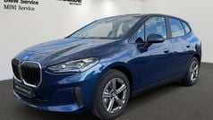 Phytonicblau metallic (blau) Gebraucht 2024 BMW 218 Active Tourer Van / Kleinbus | 27.900 € (Superpreis)