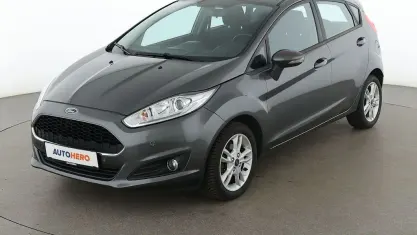 Gebraucht Ford Fiesta Celebration 101 PS (74 kW) 2017 Grau Kleinwagen