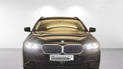 Schwarz ii Gebraucht 2021 BMW 520 Performance Kombi | 30.908 € (Fairer Preis)