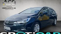 Smaragd gruen (mi) Gebraucht 2019 Opel Astra Innovation Kombi | 14.950 € (Etwas zu teuer)