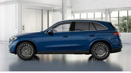 Gebraucht Mercedes GLC200 AMG 204 PS (150 kW) 2026 Lack spektralblau SUV