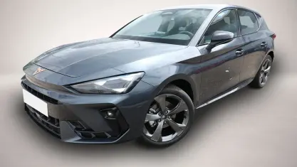 Neu Cupra Leon 150 PS (110 kW) 2026 Grau Limousine