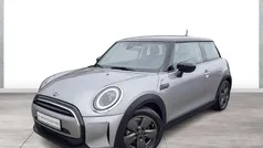 Grau Gebraucht 2023 Mini Cooper Classic Kleinwagen | 22.890 € (Fairer Preis)