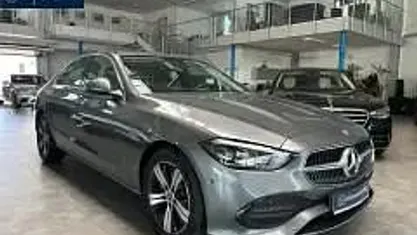 Gebraucht Mercedes C220 Avantgarde 220 PS (161 kW) 2024 Limousine