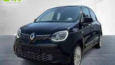 Blackpearlschwarz (schwarz) Gebraucht 2021 Renault Twingo Vibes Kleinwagen | 11.910 € (Fairer Preis)