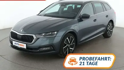 Gebraucht Skoda Octavia First Edition 204 PS (150 kW) 2021 Grau Kombi