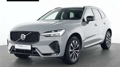 Grau Gebraucht 2023 Volvo XC60 Plus SUV | 40.990 € (Fairer Preis)