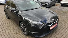 Gebraucht 2025 Kia Ceed Vision Limousine | 19.990 € (Guter Preis)