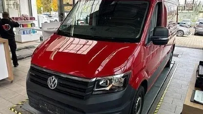 Rot Gebraucht 2021 VW Crafter Van | 33.308 € (Fairer Preis)