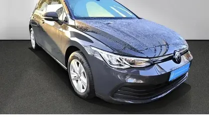 Gebraucht VW Golf VIII Life 110 PS (80 kW) 2021 Grau