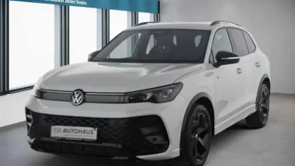 Gebraucht VW Tiguan R-line 150 PS (110 kW) 2024 Weiß SUV