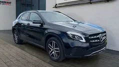 Kosmosschwarz Gebraucht 2018 Mercedes GLA220 Urban SUV | 26.880 € (Guter Preis)
