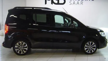 Sternenschwarz Gebraucht 2024 Renault Kangoo Techno Van / Kleinbus | 25.999 € (Fairer Preis)