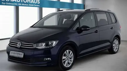 Gebraucht VW Touran Comfortline 150 PS (110 kW) 2023 Blau Van / Kleinbus